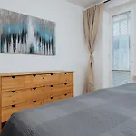 Quiet And Cozy In Old Town - Free Parking *