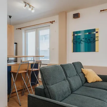 דירה Quiet And Cozy In Old Town - Free Parking