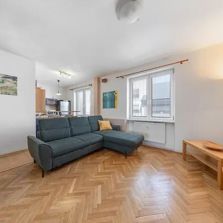 Quiet And Cozy In Old Town - Free Parking * Bratysława